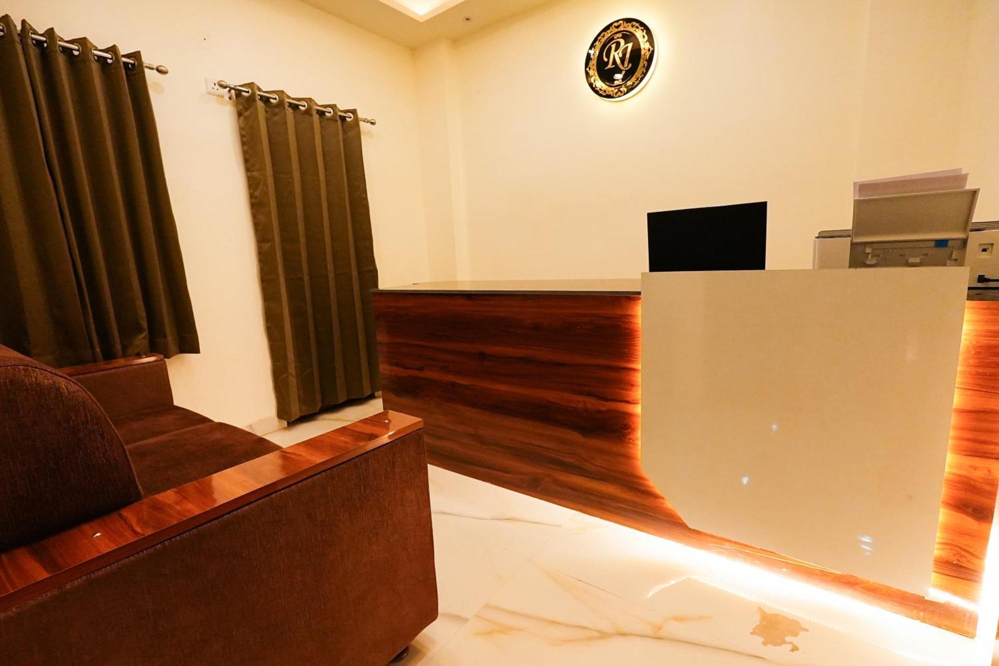 Hotel Rj Patna  Zewnętrze zdjęcie