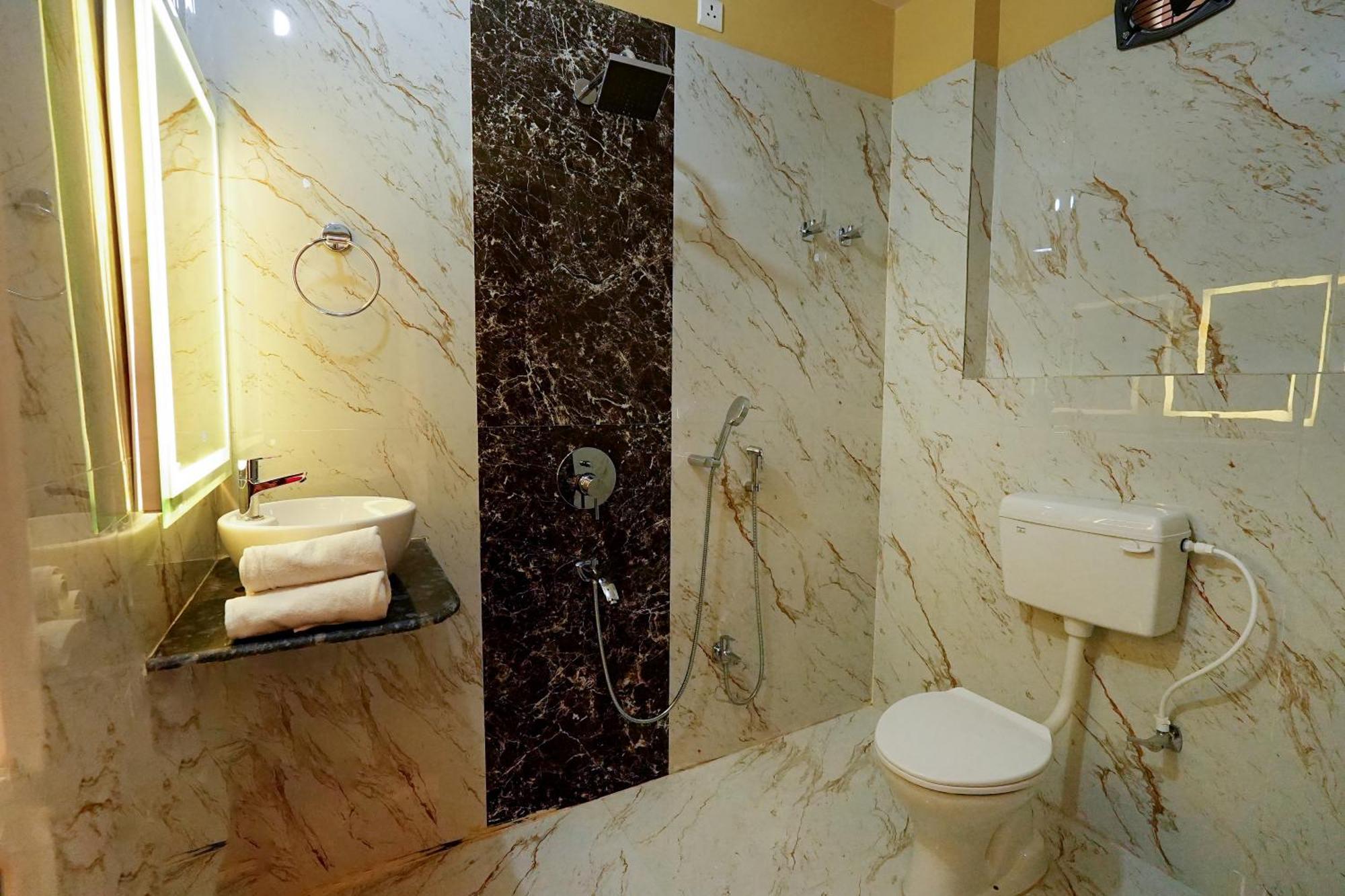 Hotel Rj Patna  Zewnętrze zdjęcie